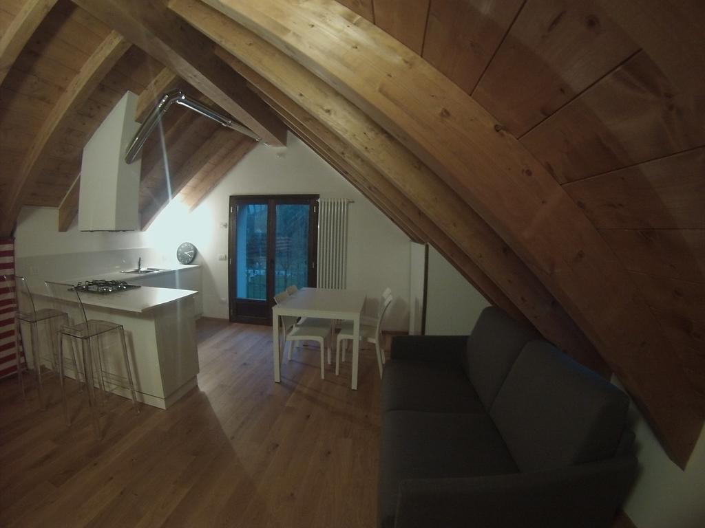Ferienwohnung Il Borgo Antico Cadarese Zimmer foto